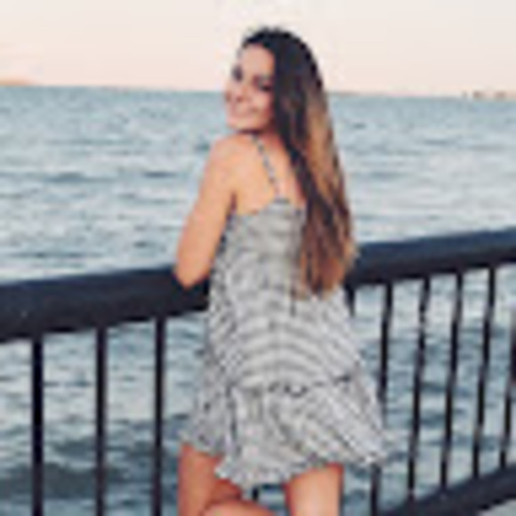 leahschneider23